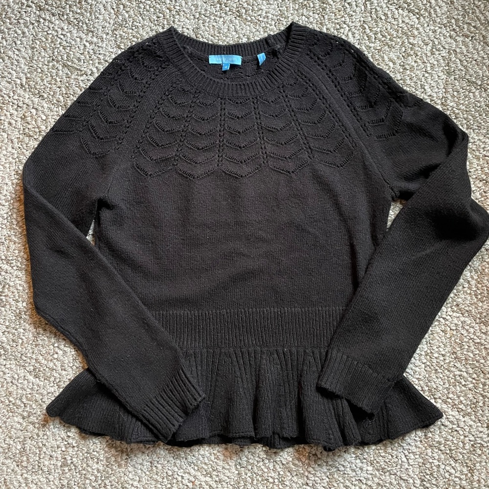 Draper James women’s Black Pointelle Peplum sweater, EUC, size medium